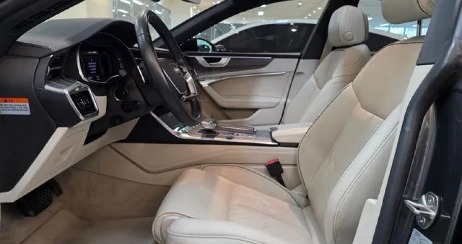 Audi A7 