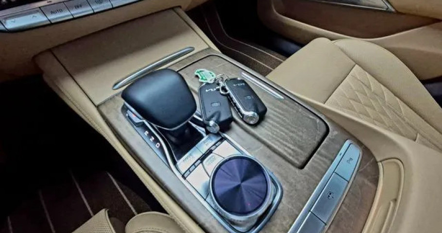 Kia K9 