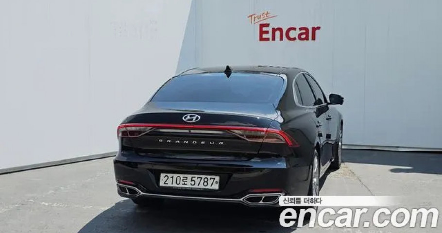 Hyundai Grandeur 