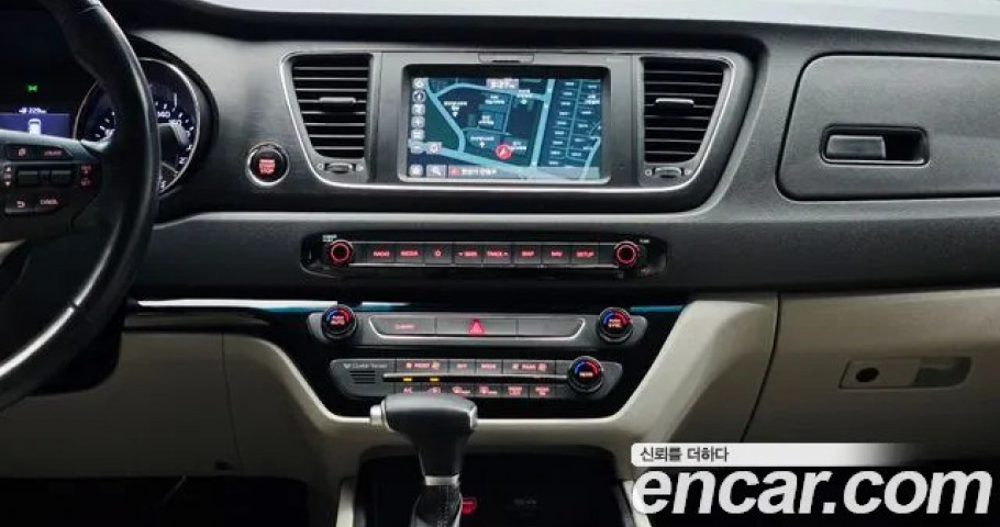 Kia Carnival 