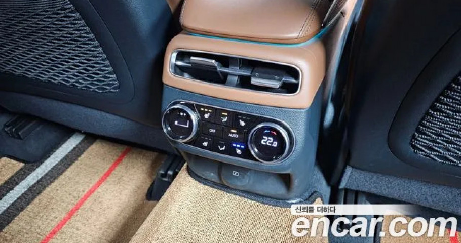 Genesis Gv70 
