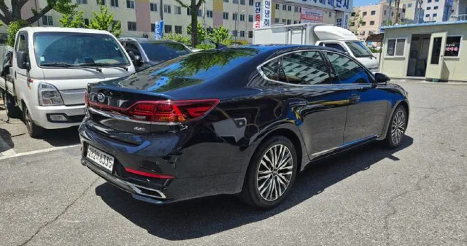 Kia K7 