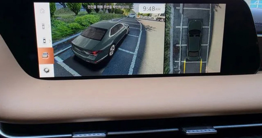 Genesis G90 
