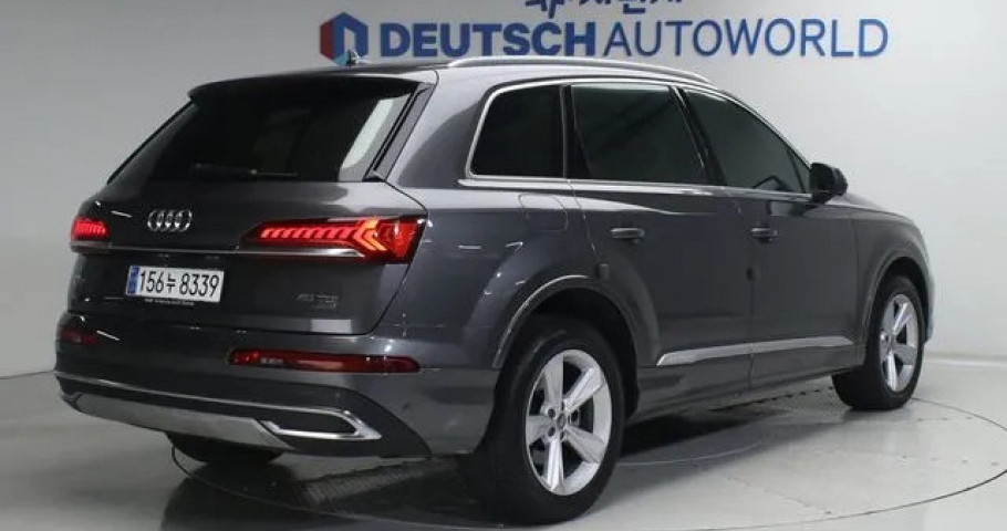 Audi Q7 