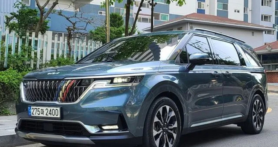 Kia Carnival 