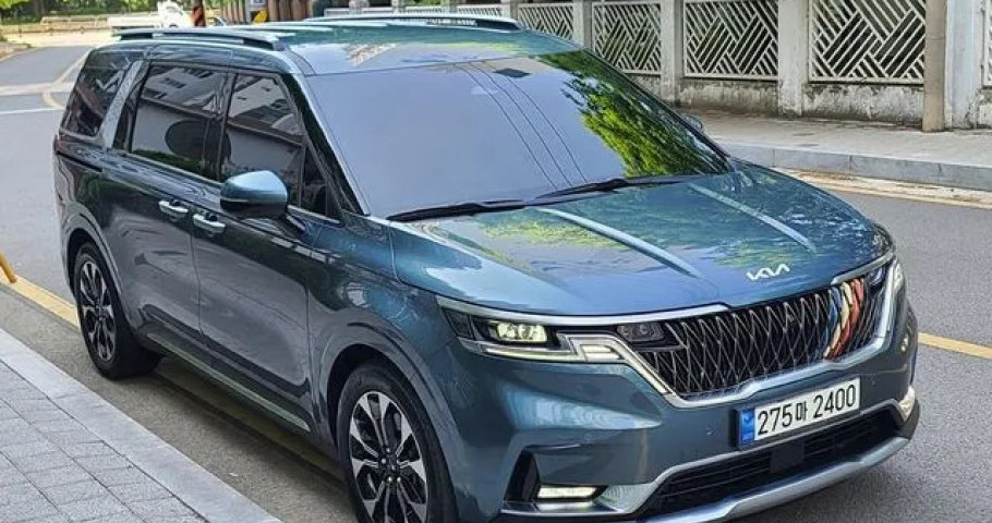 Kia Carnival 