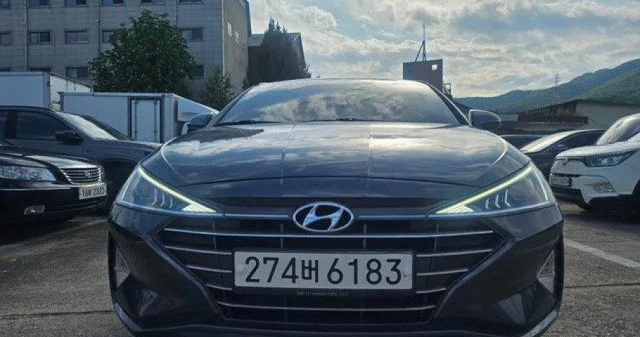 Hyundai Avante (Elantra) 
