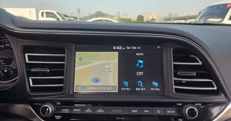 Hyundai Avante (Elantra) 