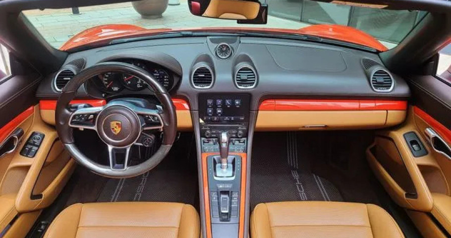 Porsche 718 