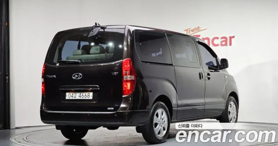Hyundai Starex 