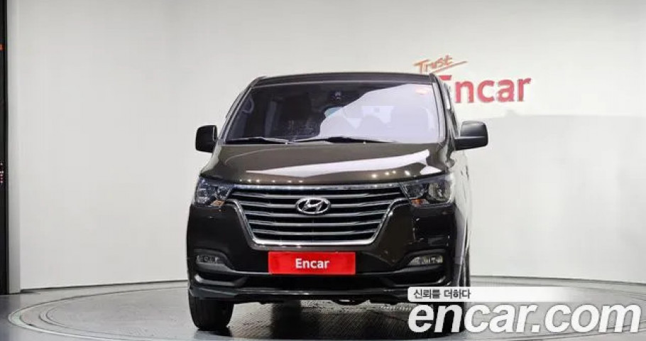Hyundai Starex 