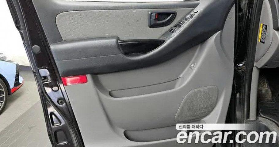 Hyundai Starex 
