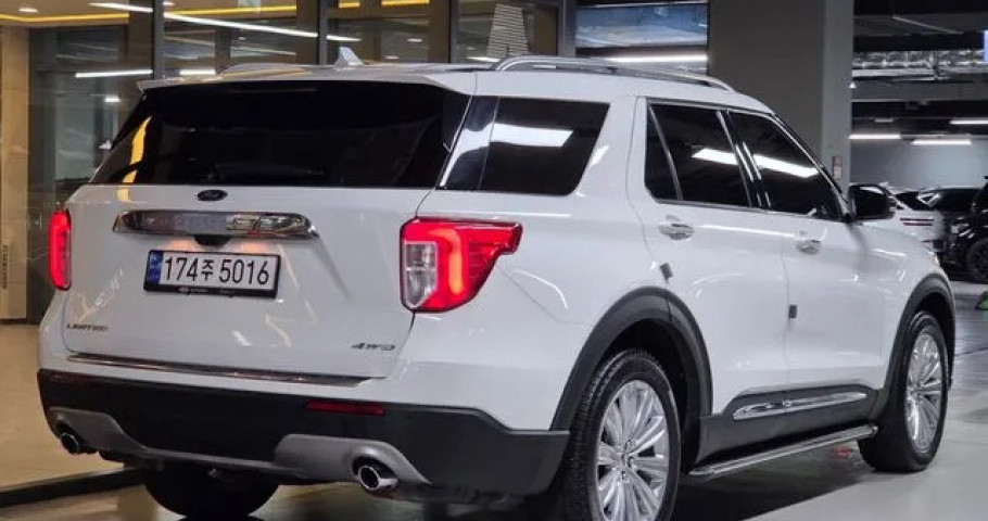 Ford Explorer 