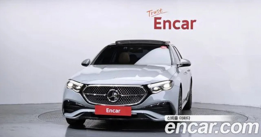 Mercedes-Benz E-Class 
