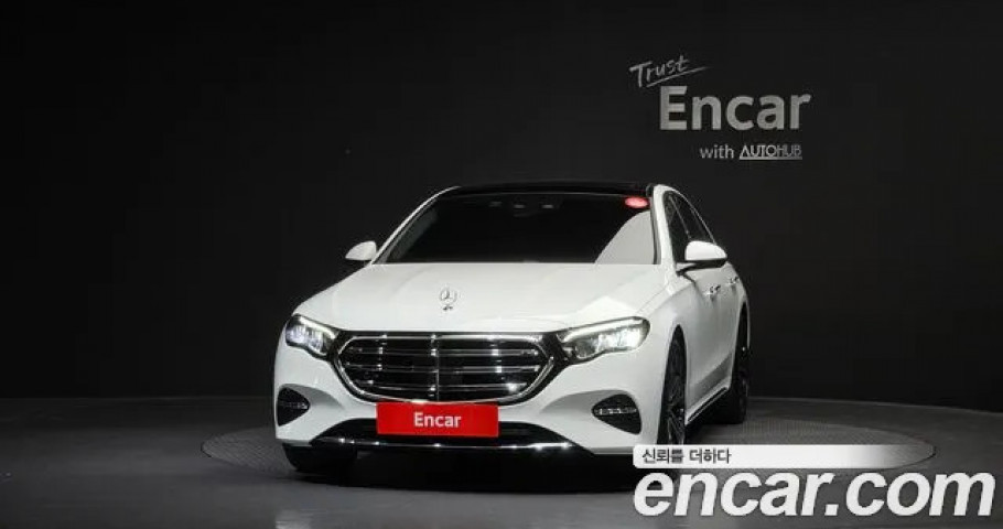 Mercedes-Benz E-Class 