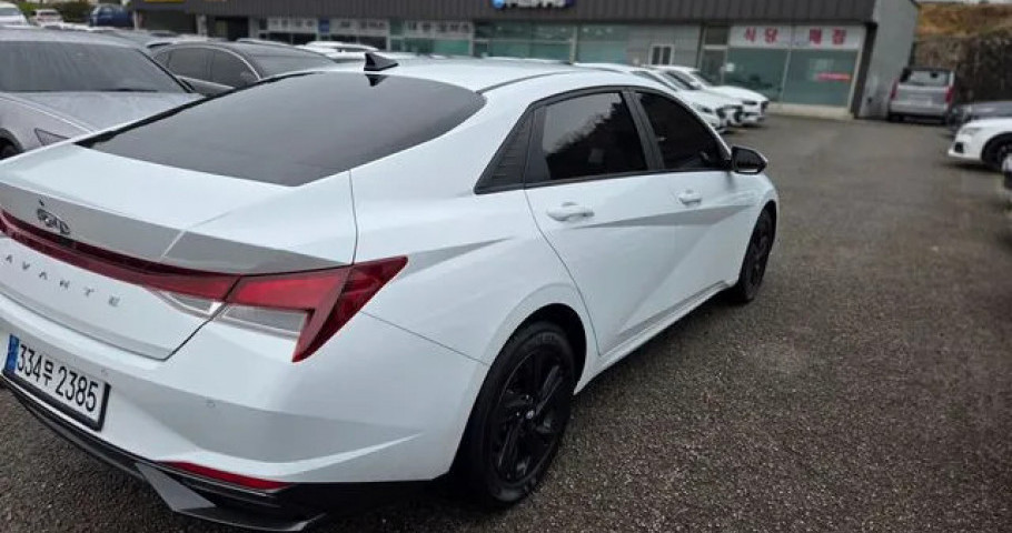 Hyundai Avante (Elantra) 