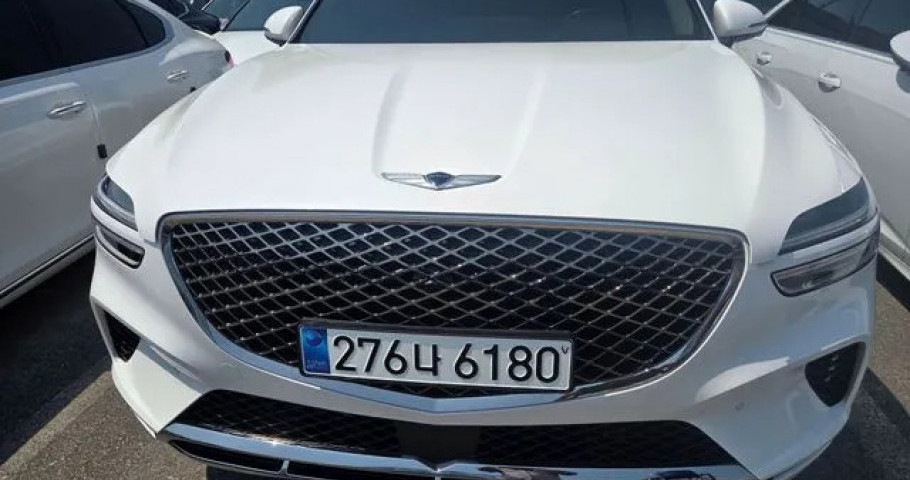 Genesis Gv70 