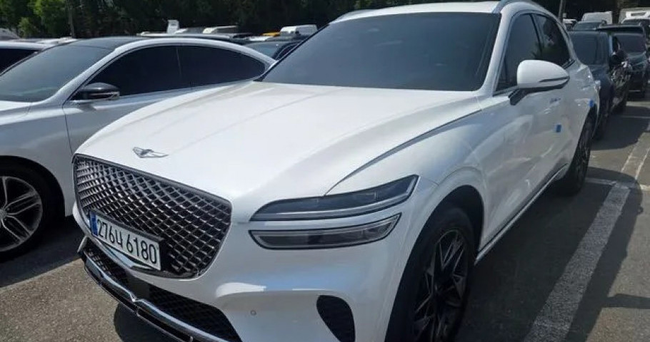 Genesis Gv70 