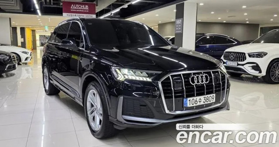 Audi Q7 