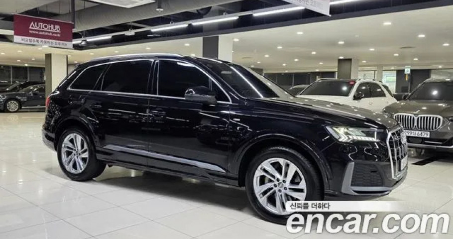 Audi Q7 