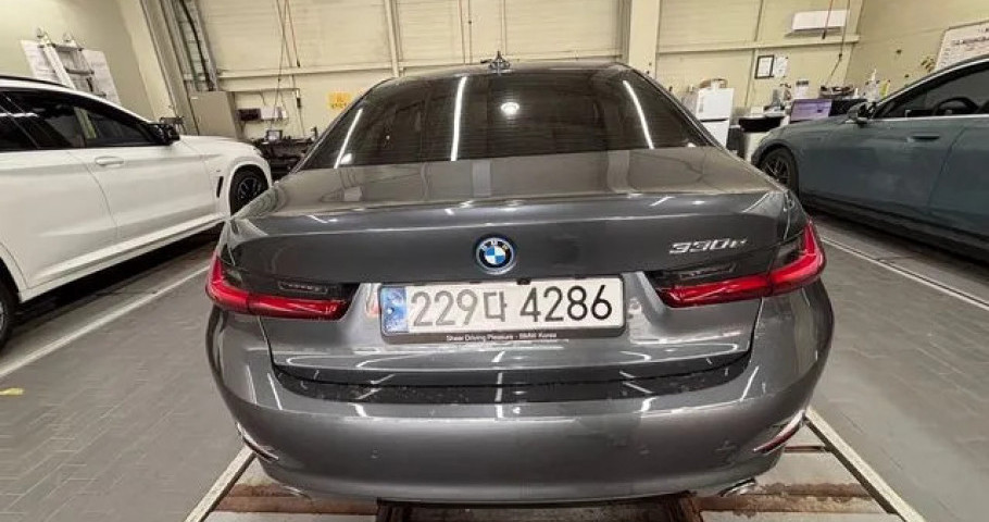 Bmw 3-Series 