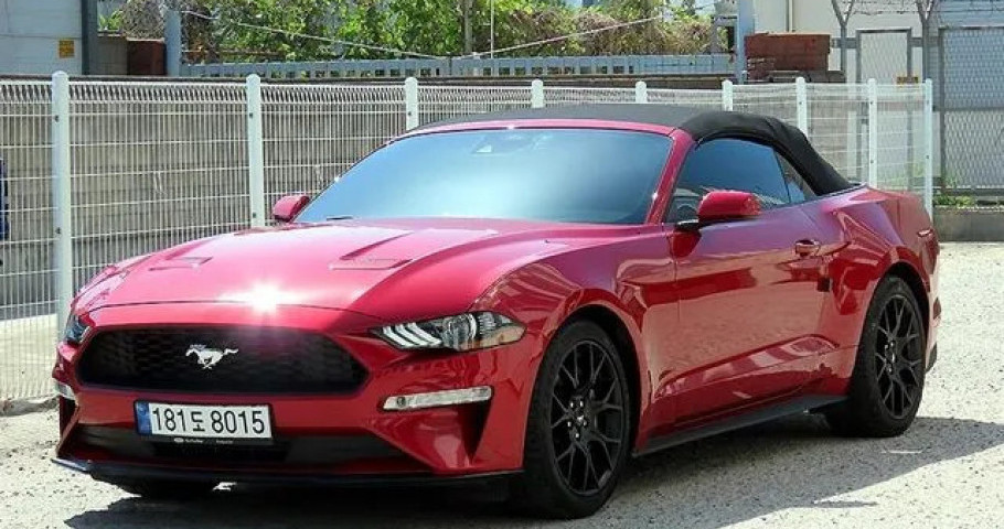 Ford Mustang 