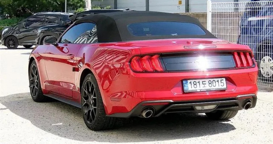 Ford Mustang 