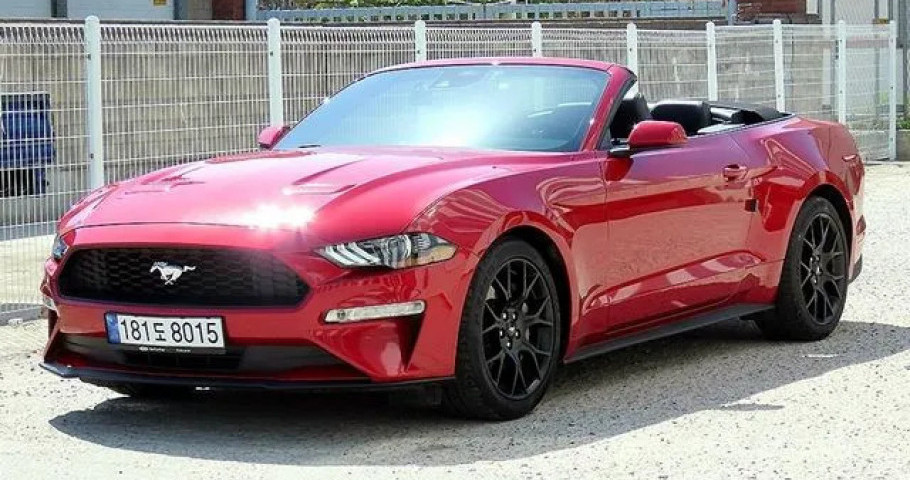 Ford Mustang 
