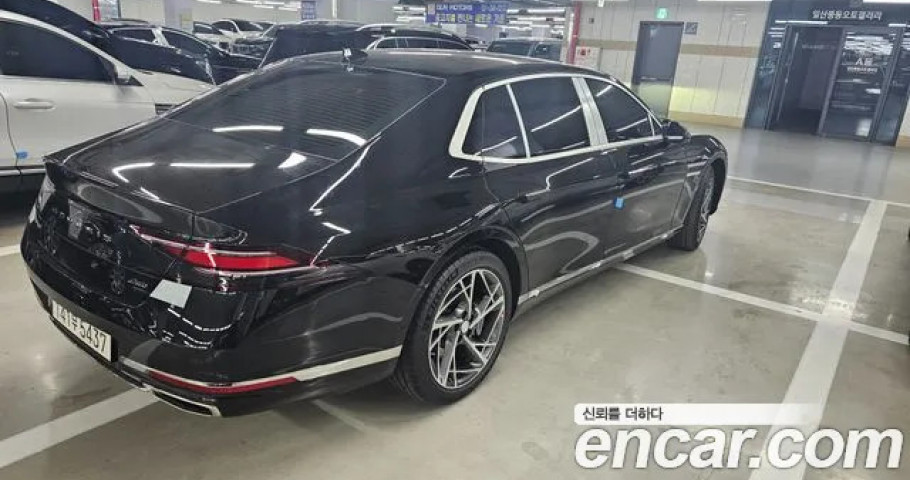 Genesis G90 