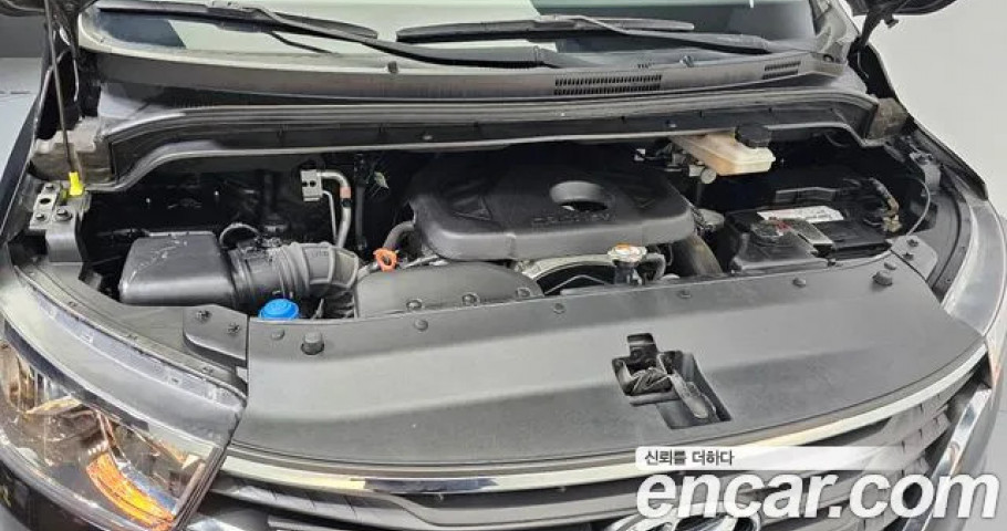 Hyundai Starex 
