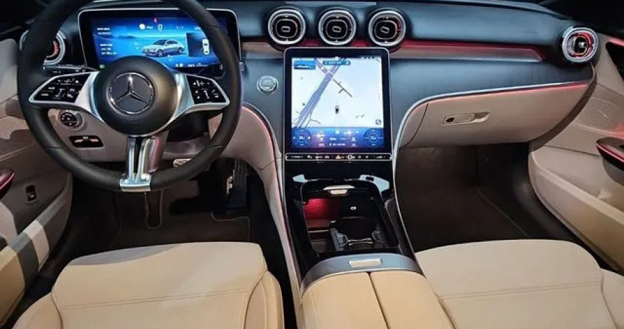Mercedes-Benz C-Class 