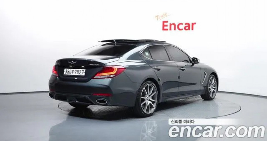 Genesis G70 