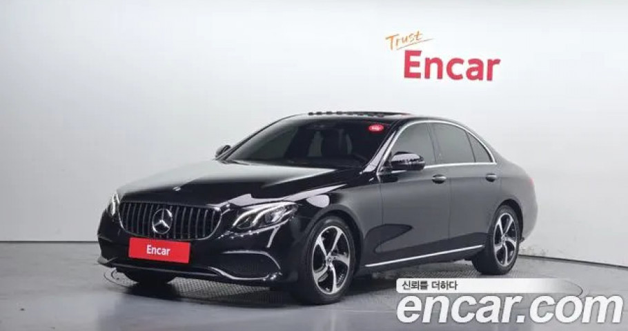 Mercedes-Benz E-Class 