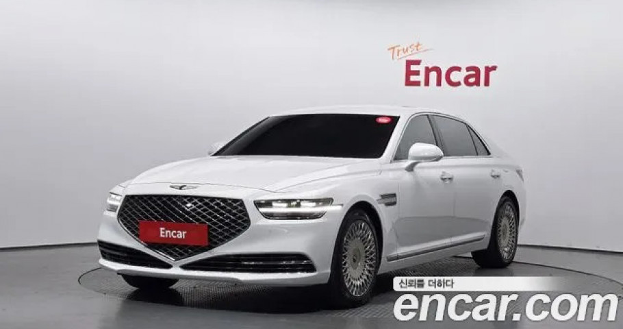 Genesis G90 