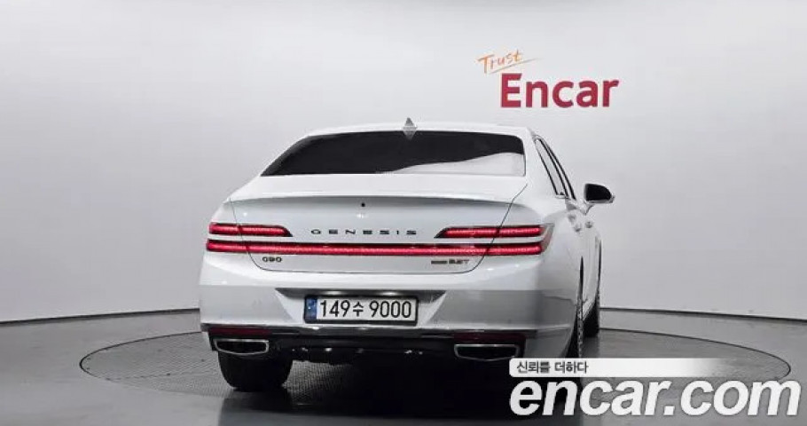 Genesis G90 