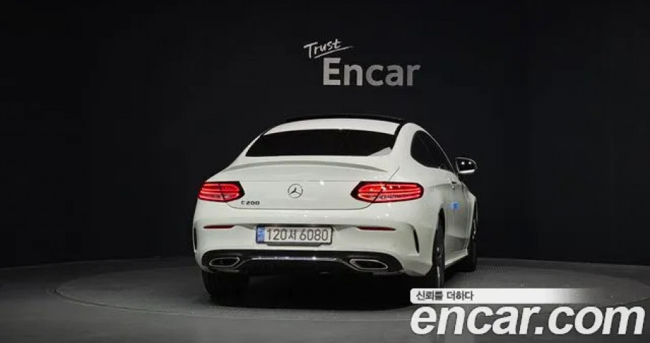 Mercedes-Benz C-Class 
