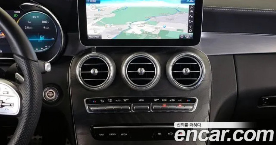 Mercedes-Benz C-Class 