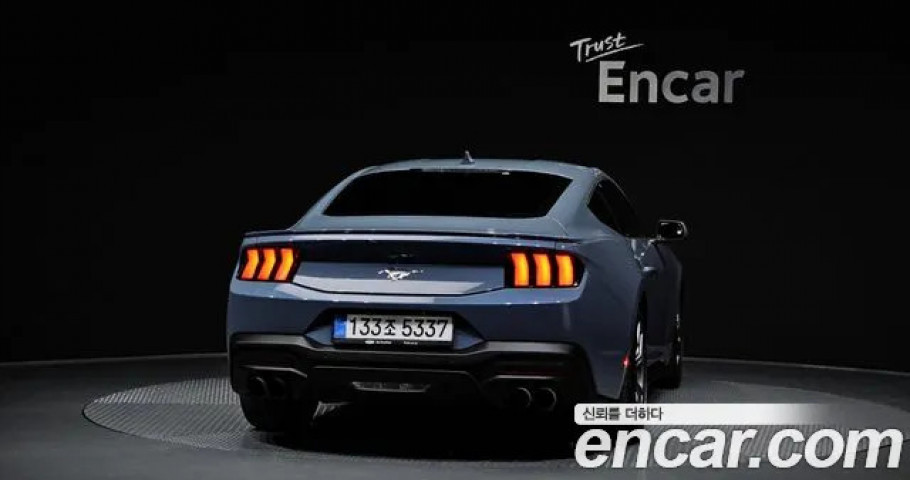 Ford Mustang 