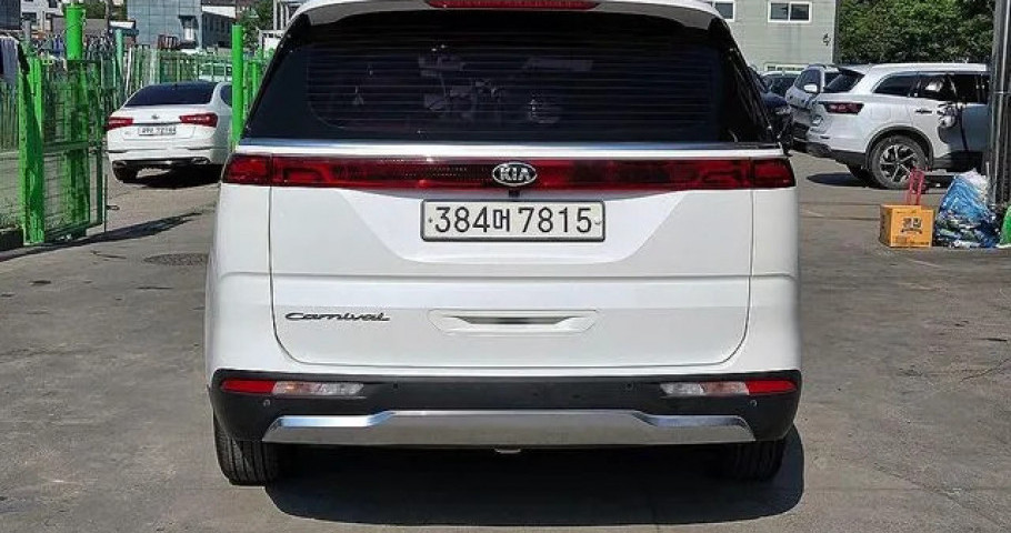 Kia Carnival 