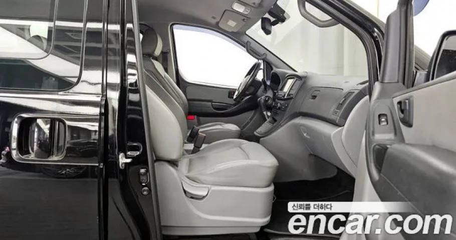 Hyundai Starex 