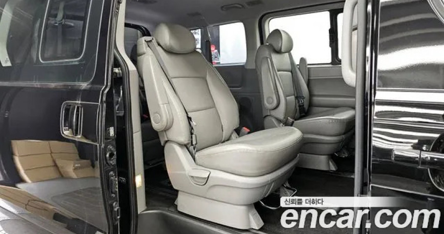Hyundai Starex 