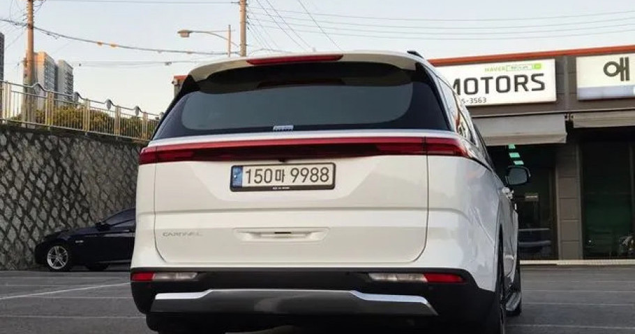 Kia Carnival 