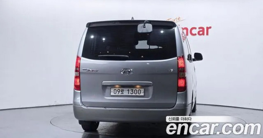 Hyundai Starex 