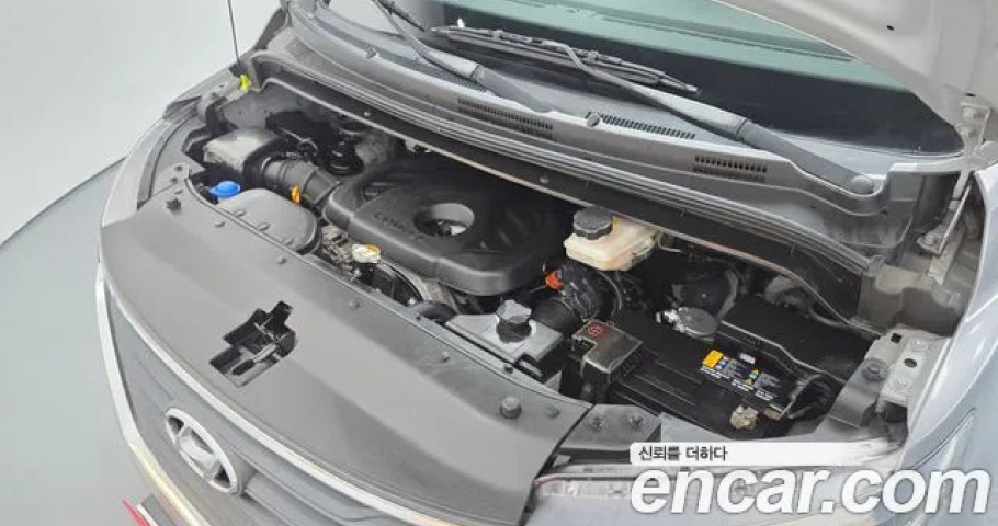 Hyundai Starex 
