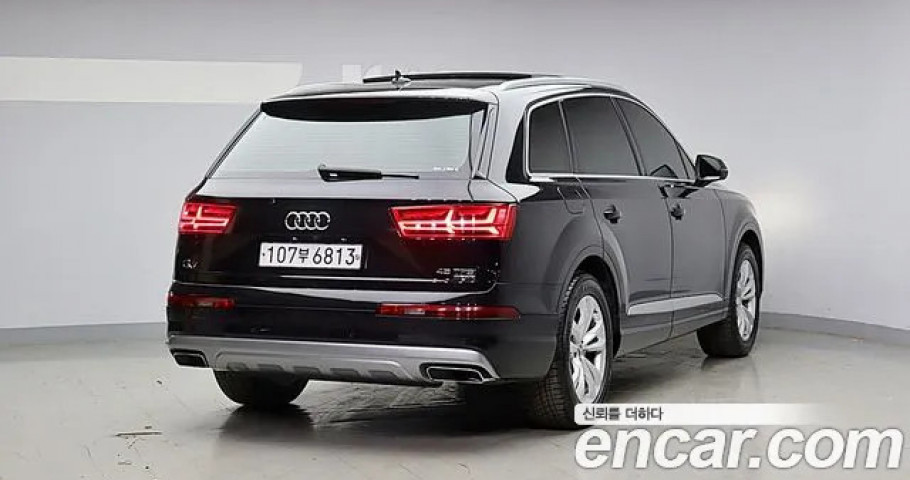 Audi Q7 