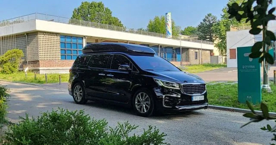 Kia Carnival 
