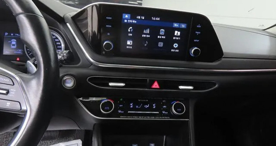 Hyundai Sonata 