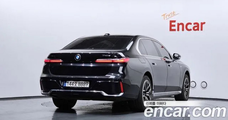 Bmw 7-Series 