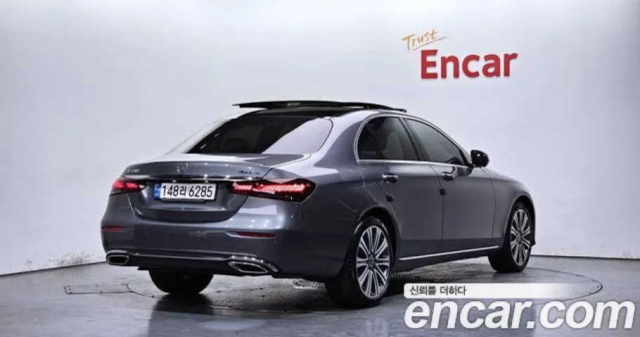 Mercedes-Benz E-Class 