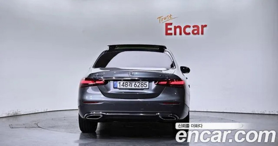 Mercedes-Benz E-Class 